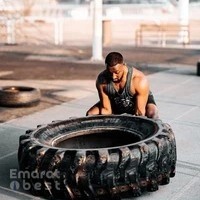WELLNESS DYNAMIC DUBAI Personal training and sports physiotherapist Asanka Dedunu