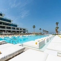 Playa Pacha | Pool and Private Beach Club| FIVE LUXE JBR